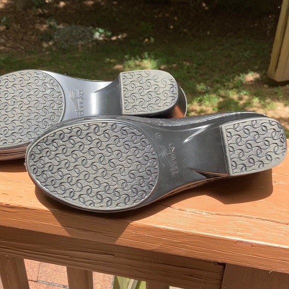 Dansko black shoes - Picture 8 of 12